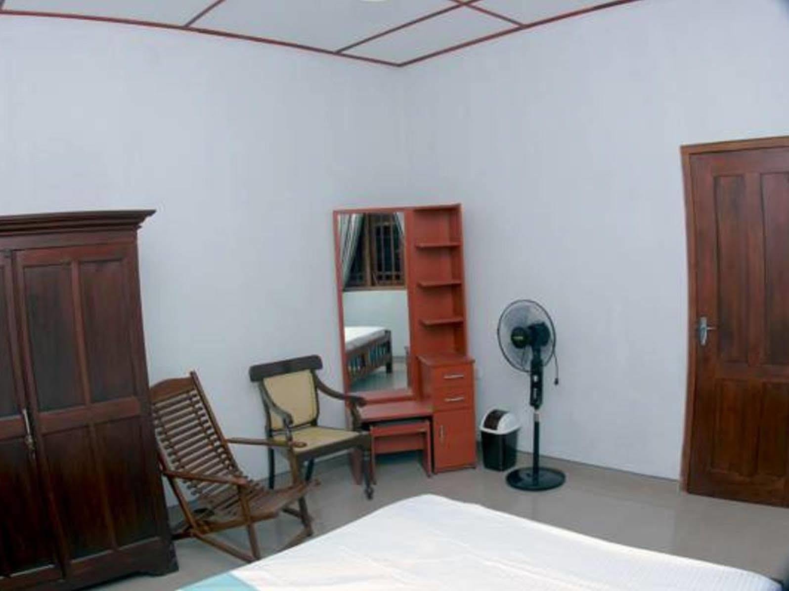 The Hermitage Negombo Kurana Katunayaka Exterior photo